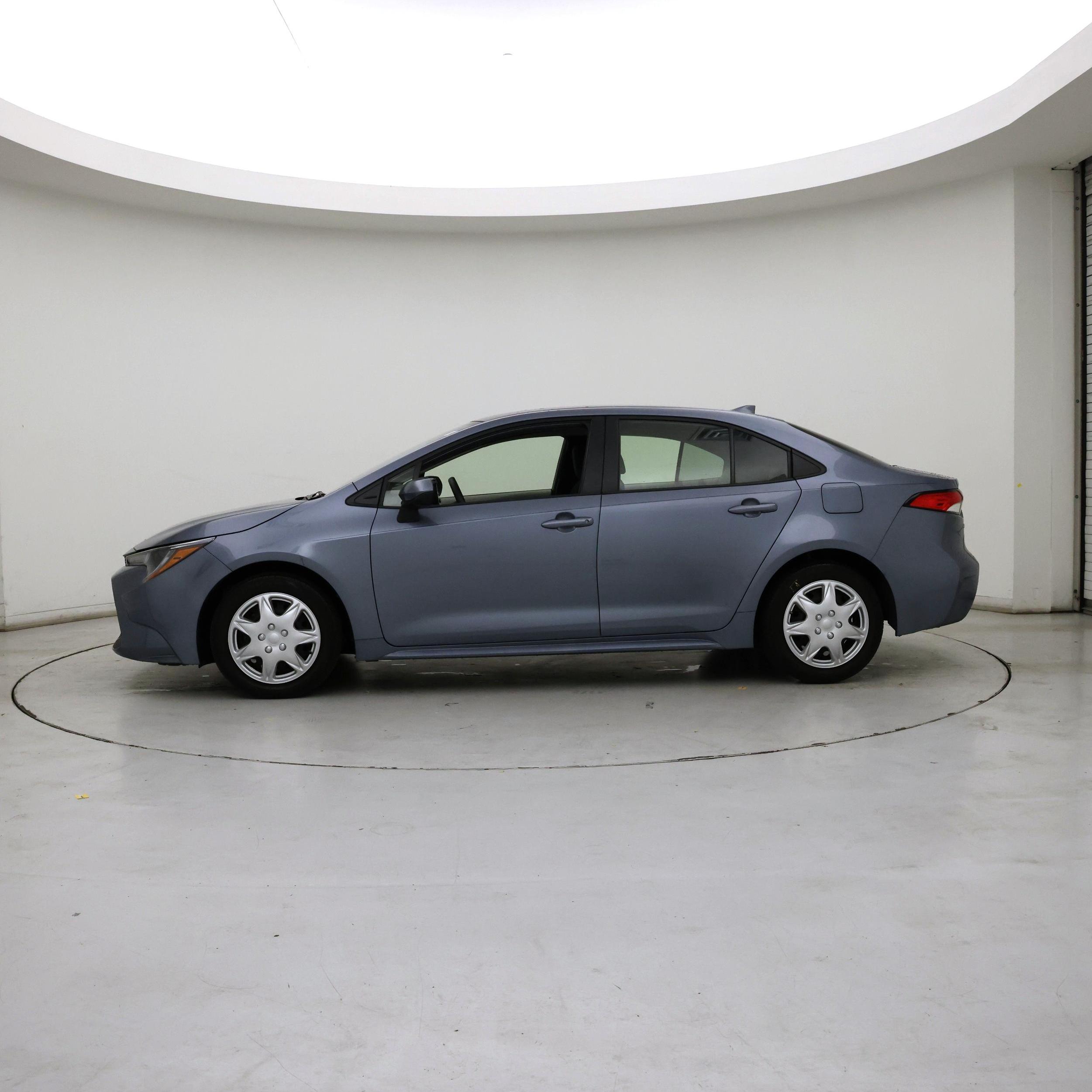 Thumbnail: 2022 Toyota Corolla - 3