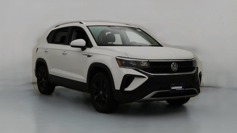 2022 Volkswagen Taos SE Hero Image