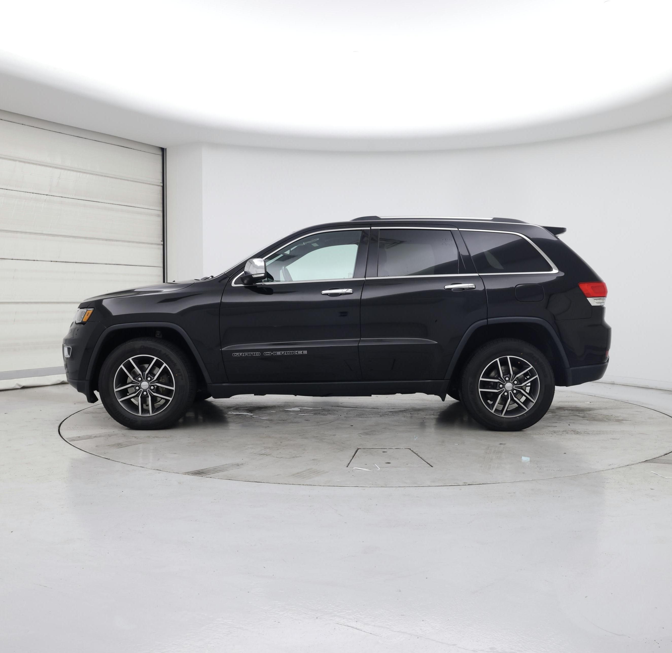 Thumbnail: 2017 Jeep Grand Cherokee - 3
