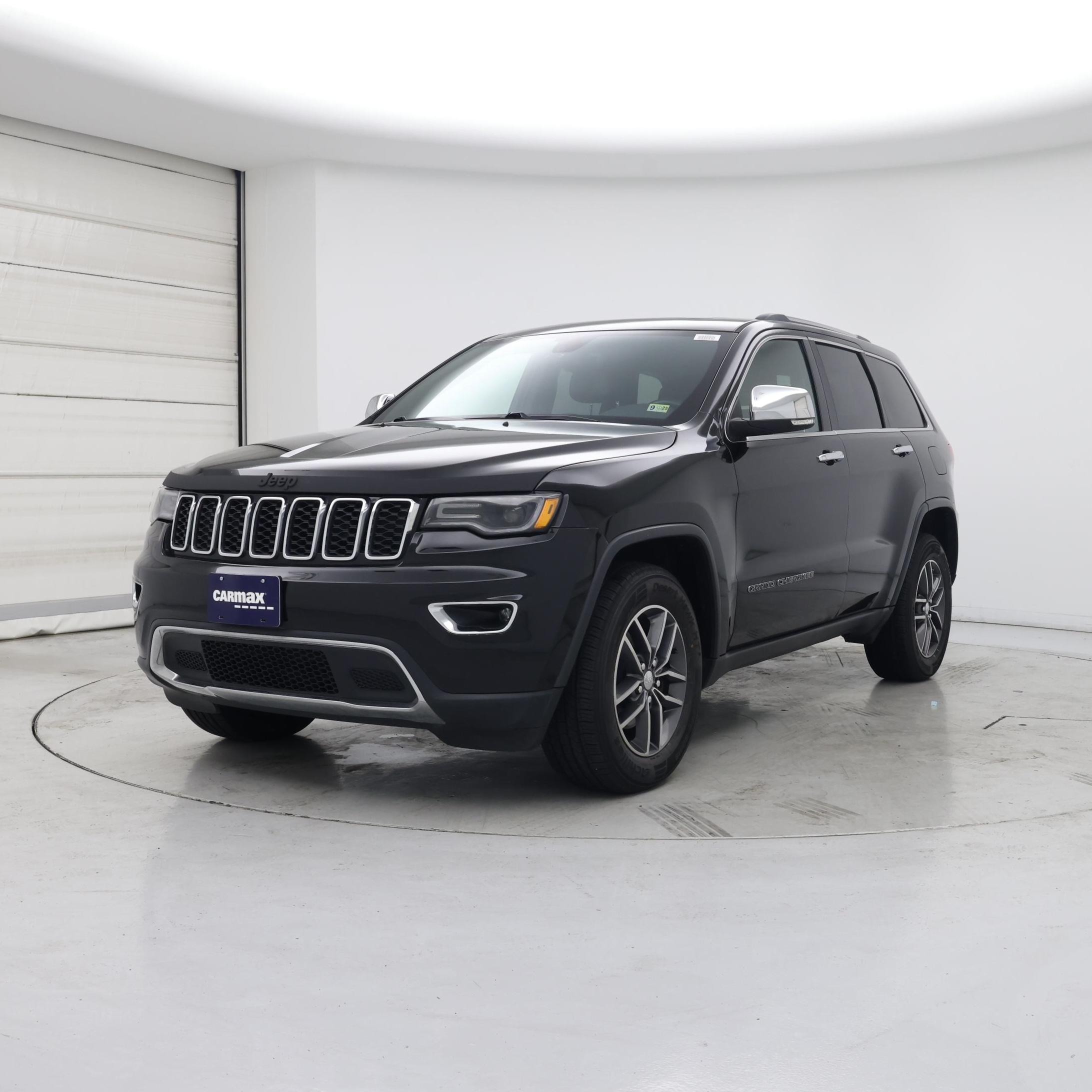 Thumbnail: 2017 Jeep Grand Cherokee - 4