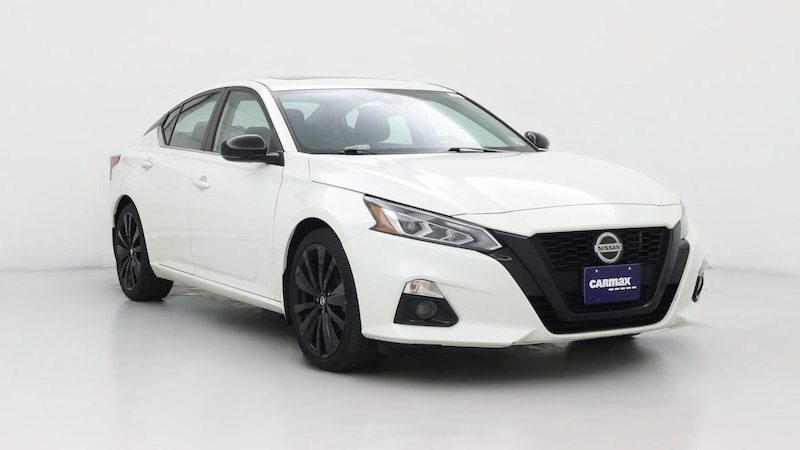 2022 Nissan Altima SR Hero Image
