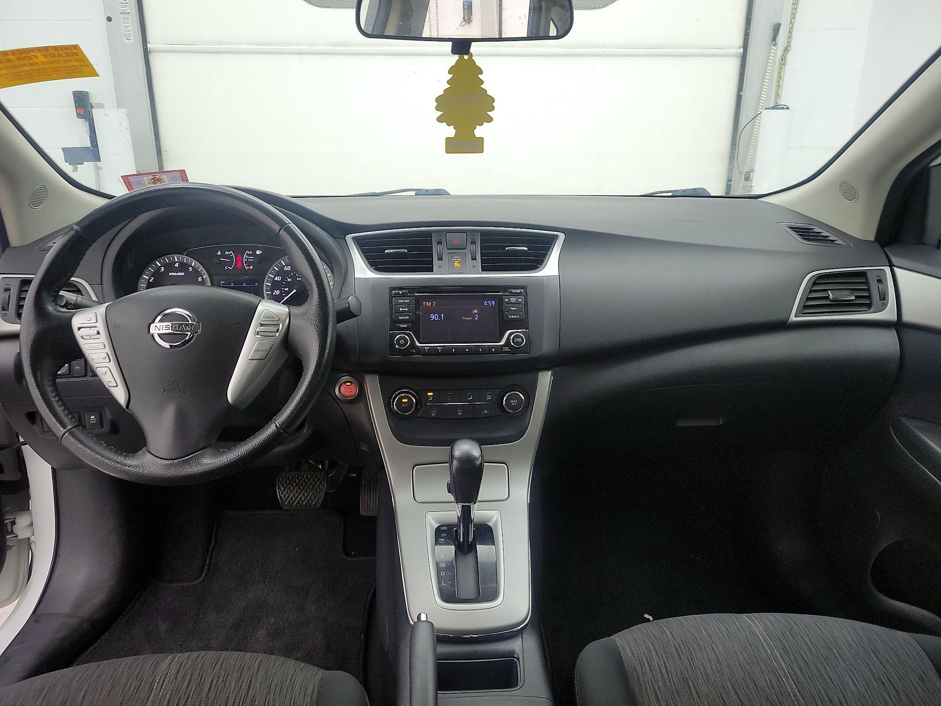 Thumbnail: 2015 Nissan Sentra - 9