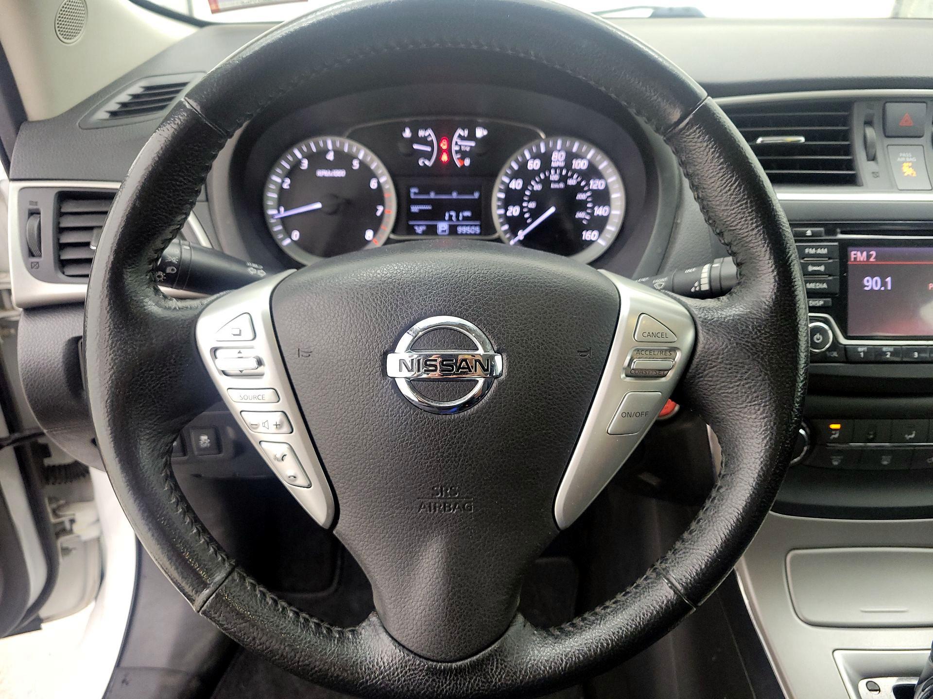 Thumbnail: 2015 Nissan Sentra - 10