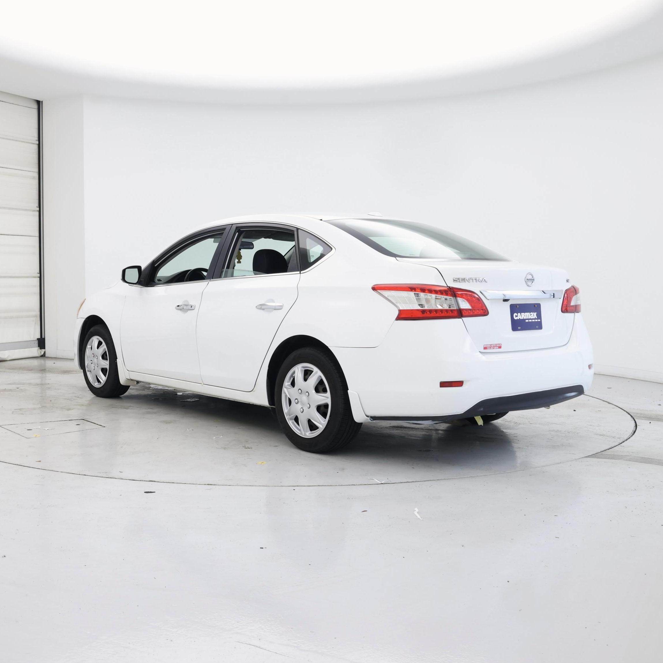 Thumbnail: 2015 Nissan Sentra - 2