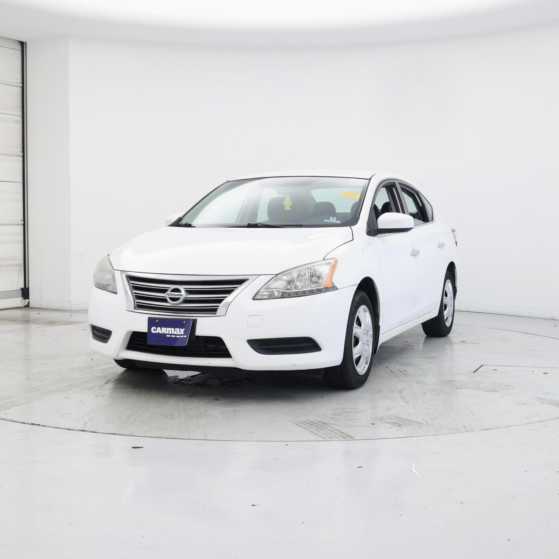 Thumbnail: 2015 Nissan Sentra - 4