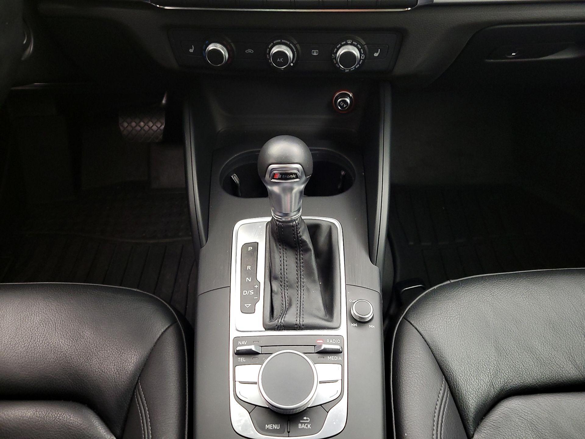Thumbnail: 2015 Audi A3 - 16