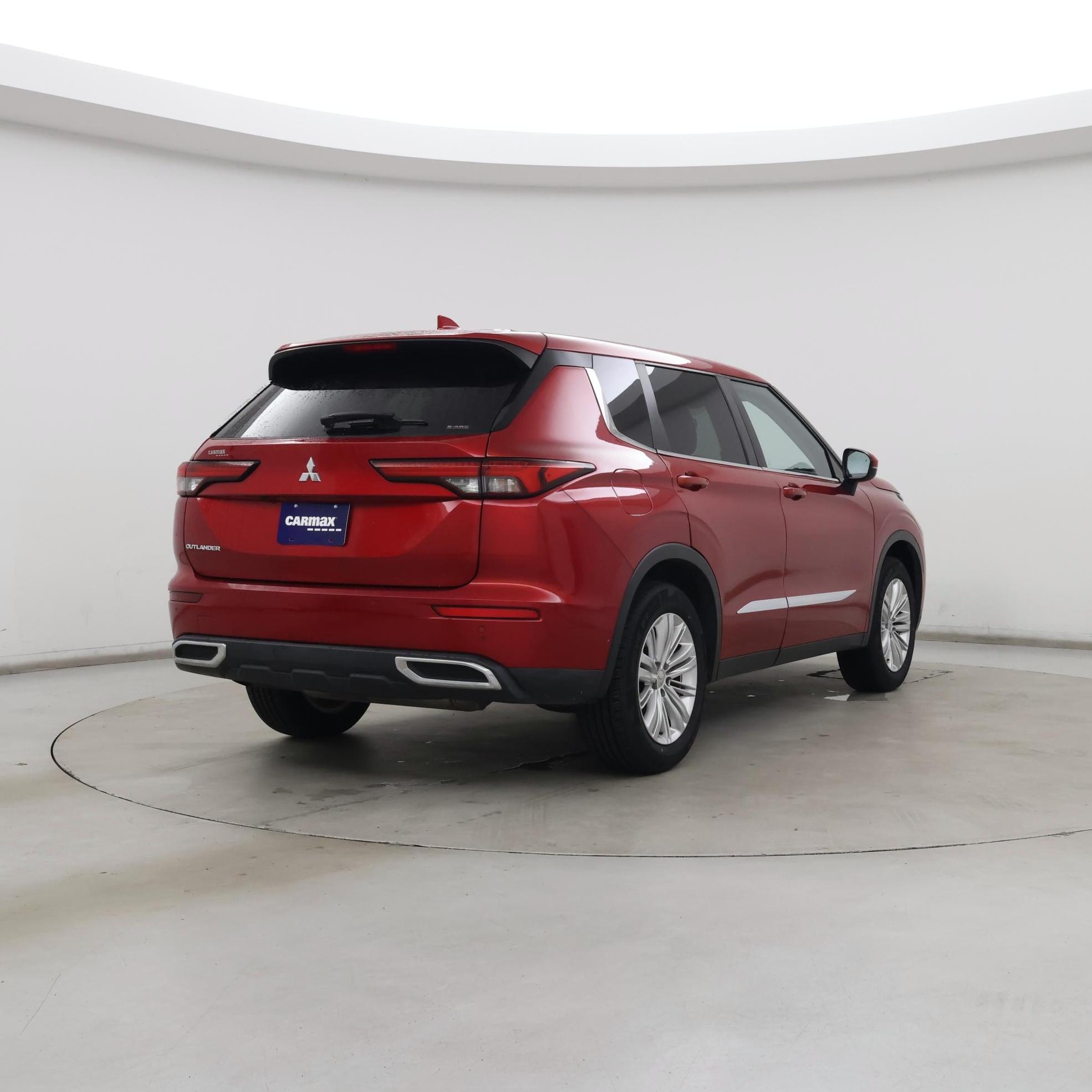 Thumbnail: 2022 Mitsubishi Outlander - 8