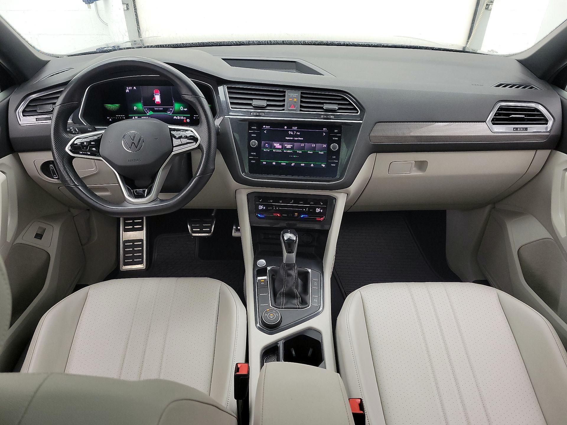 Thumbnail: 2022 Volkswagen Tiguan - 9