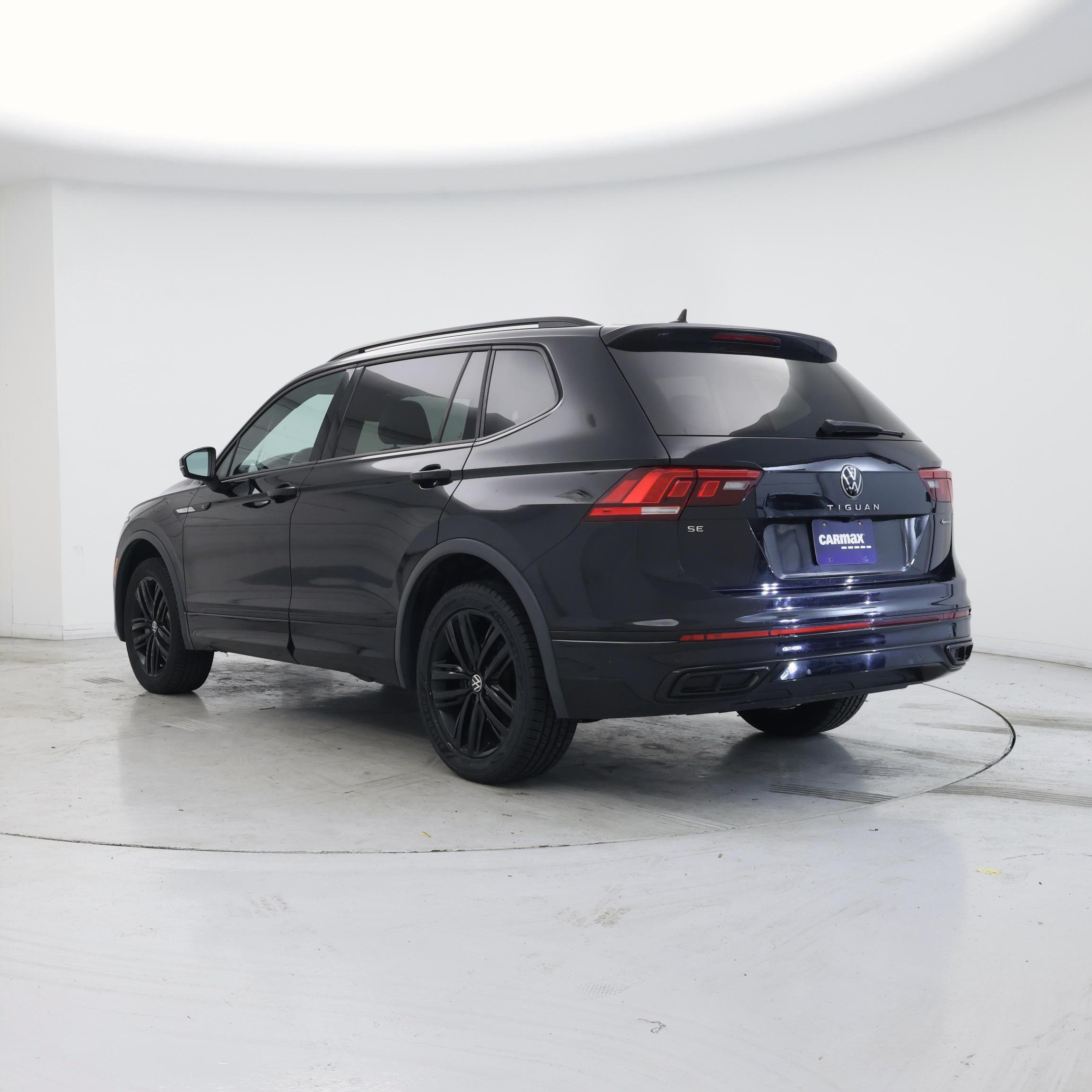 Thumbnail: 2022 Volkswagen Tiguan - 2