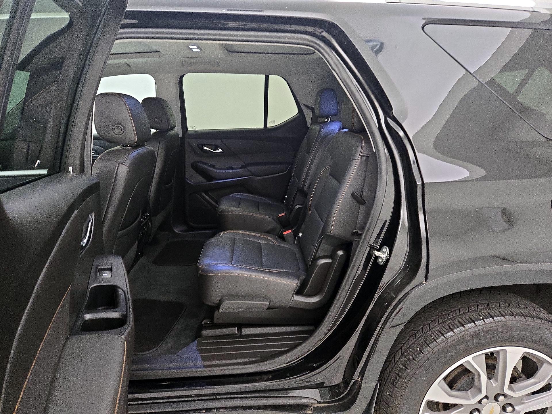 Thumbnail: 2021 Chevrolet Traverse - 18