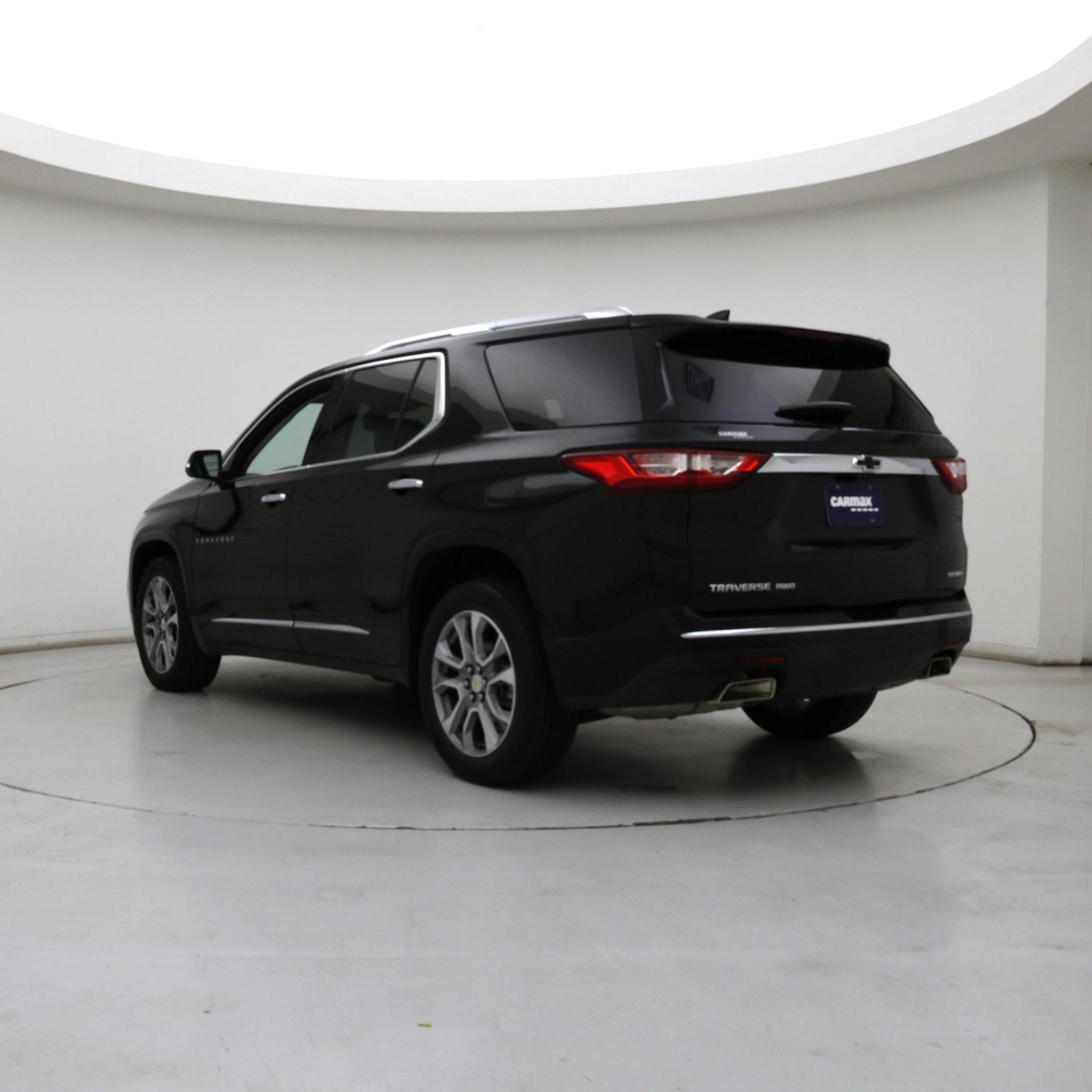 Thumbnail: 2021 Chevrolet Traverse - 2