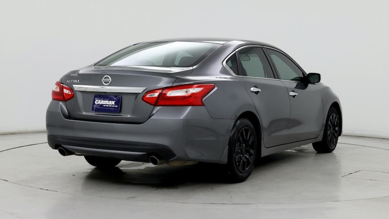 2017 Nissan Altima S 8