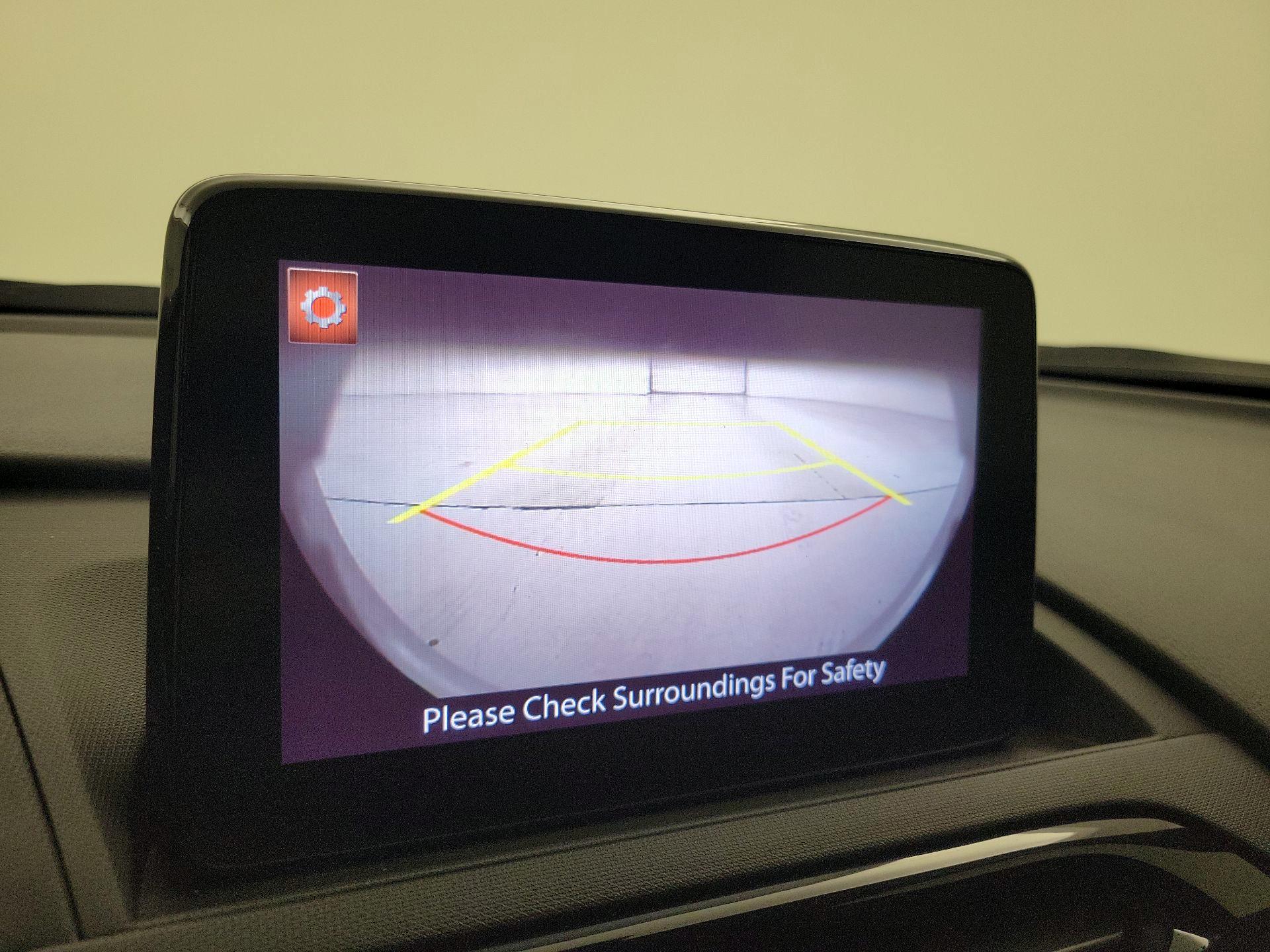 Thumbnail: 2022 Mazda MX-5 Miata - 14