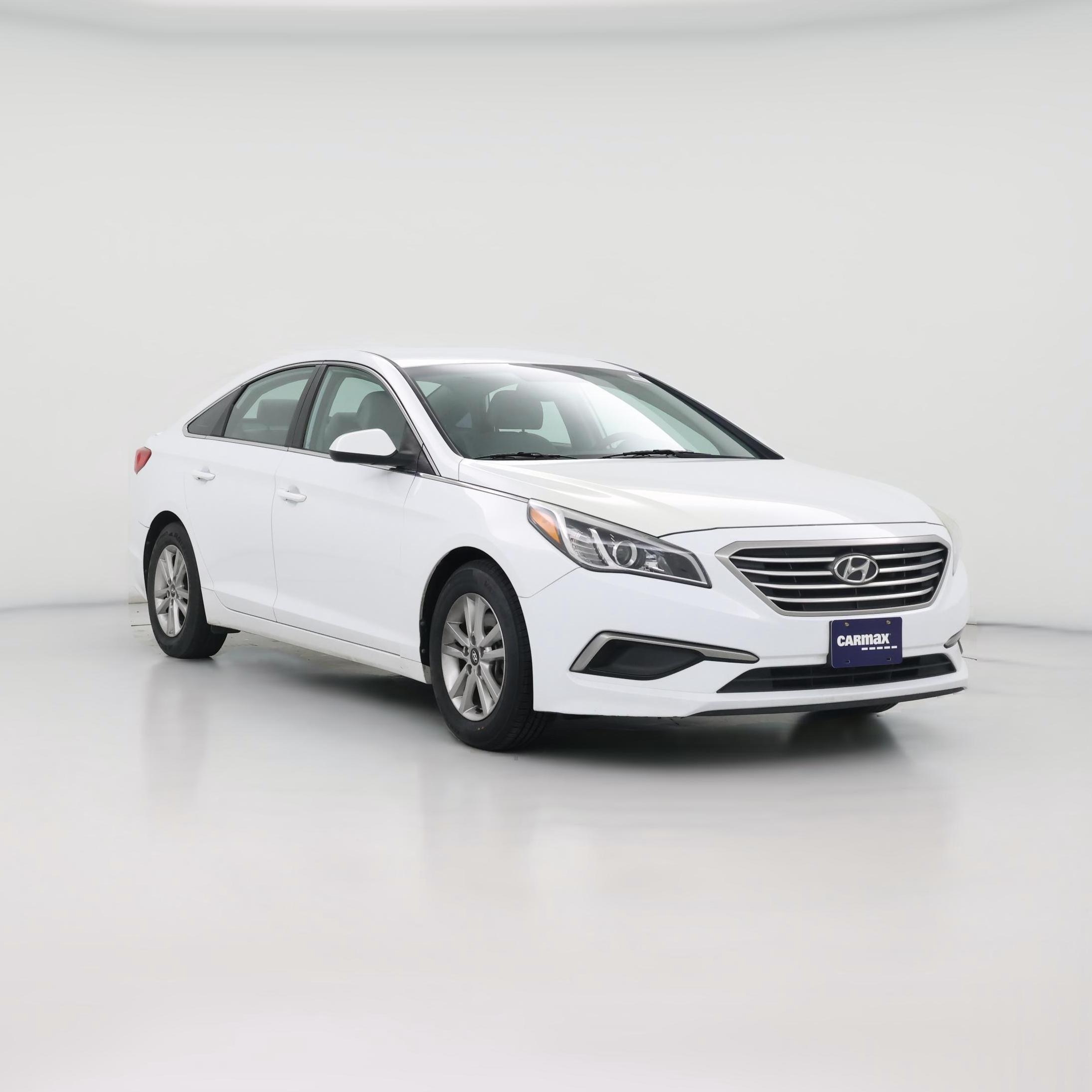 Thumbnail: 2016 Hyundai Sonata - 1