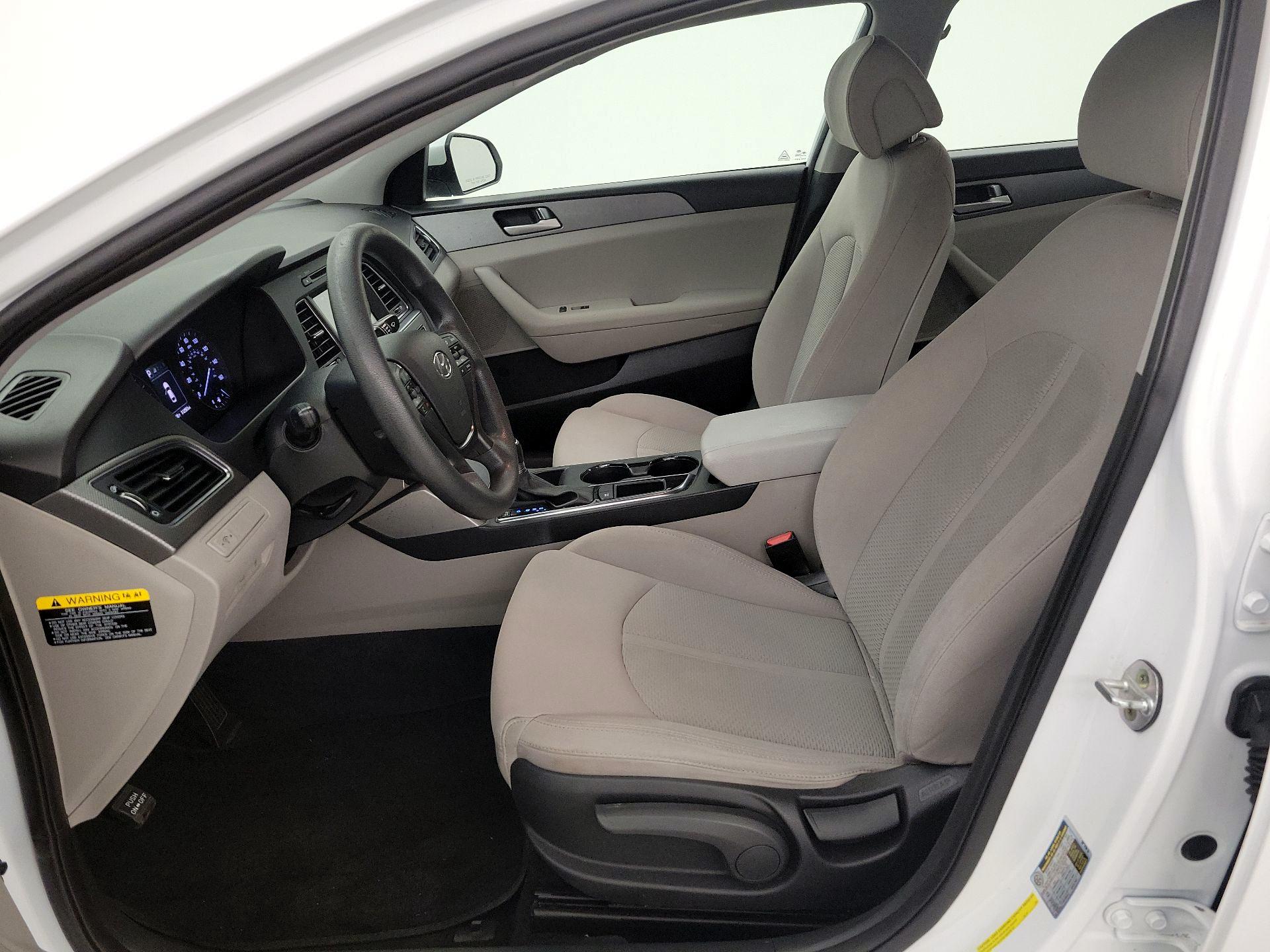 Thumbnail: 2016 Hyundai Sonata - 11