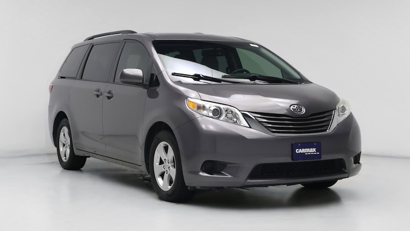 2017 Toyota Sienna LE Hero Image