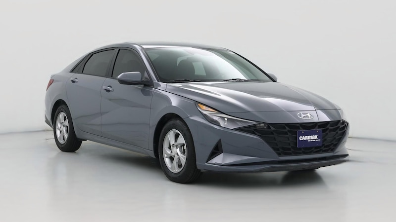 2022 Hyundai Elantra SE Hero Image