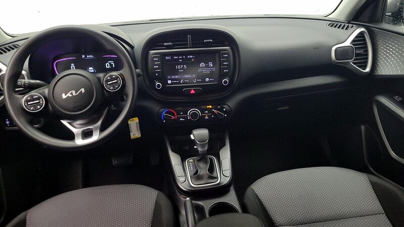 2023 Kia Soul LX 9