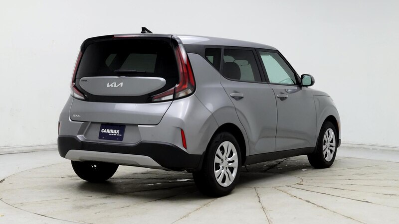 2023 Kia Soul LX 8