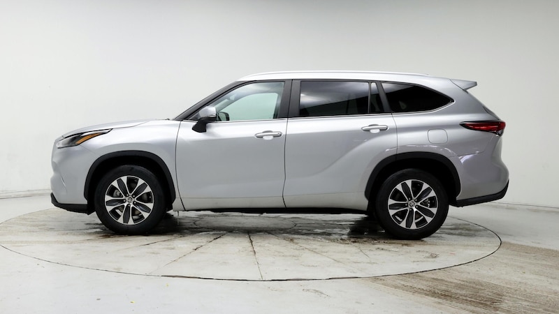 2023 Toyota Highlander XLE 3