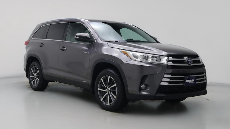 2019 Toyota Highlander XLE Hero Image