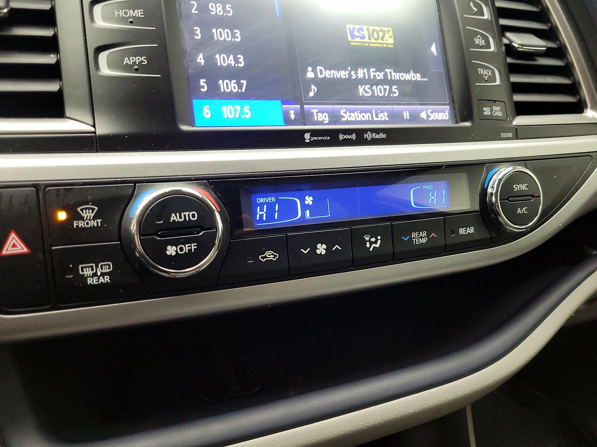 Thumbnail: 2019 Toyota Highlander - 16