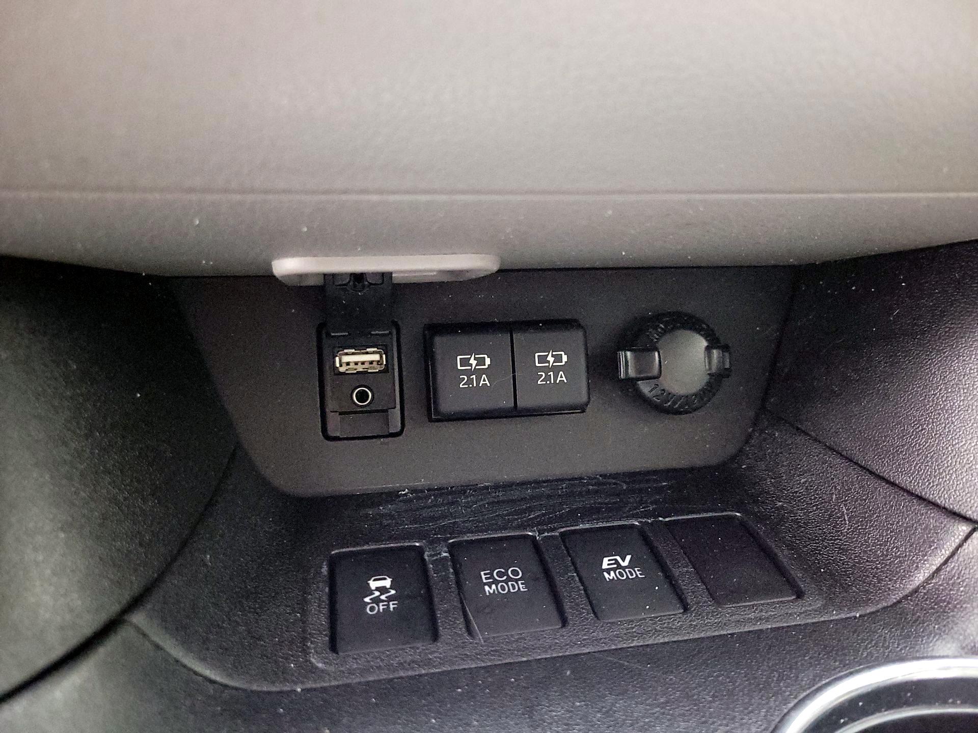 Thumbnail: 2019 Toyota Highlander - 18