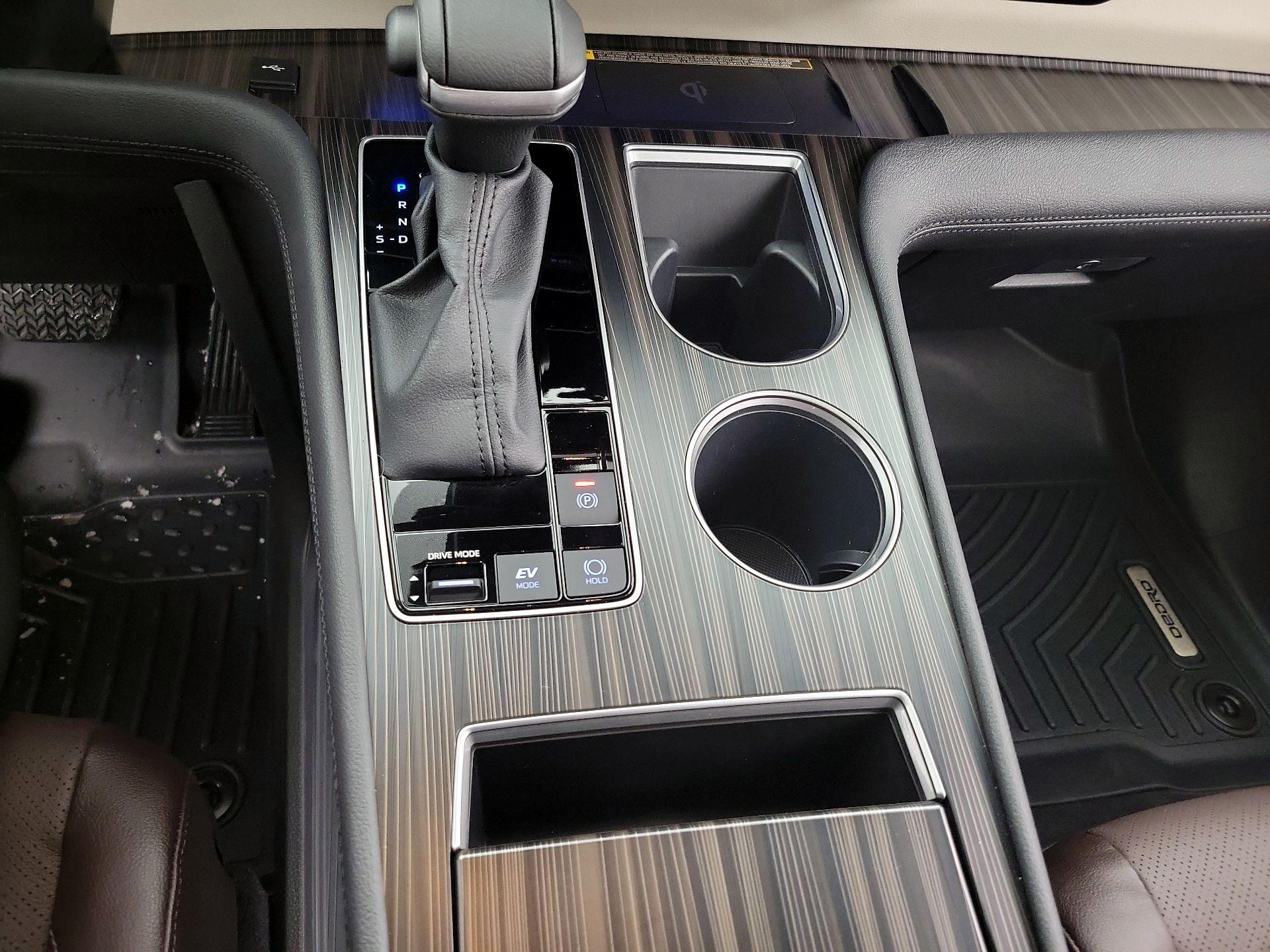 Thumbnail: 2024 Toyota Sienna - 18