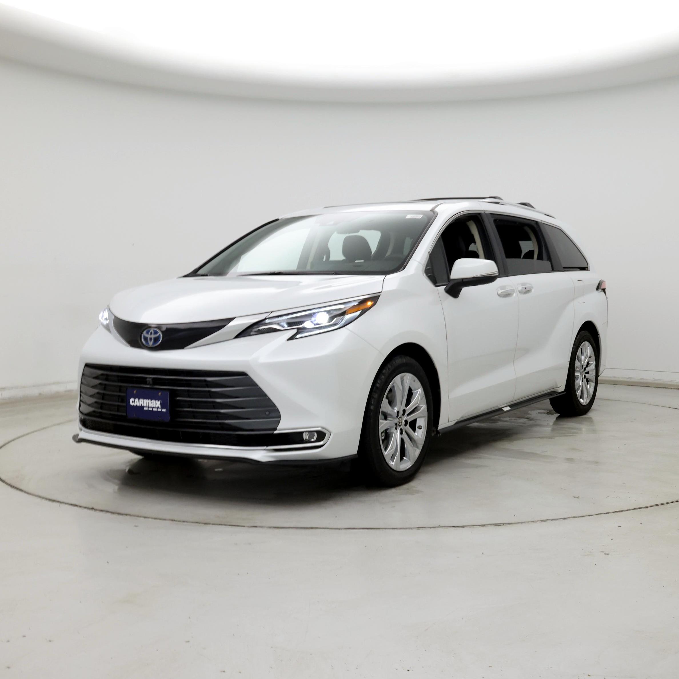 Thumbnail: 2024 Toyota Sienna - 4
