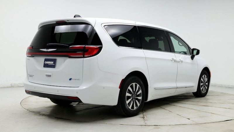 2023 Chrysler Pacifica Hybrid Limited 8