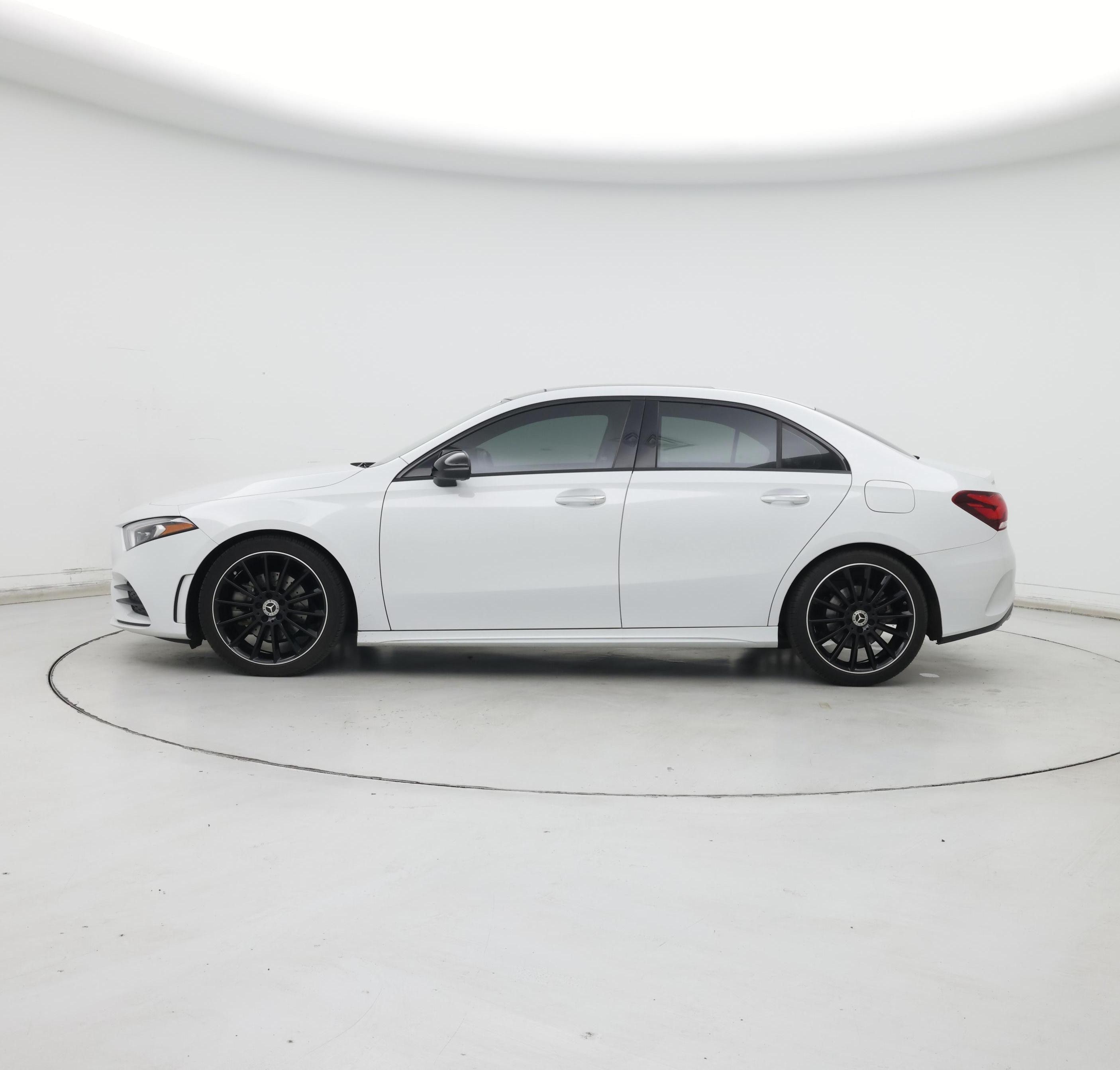 Thumbnail: 2021 Mercedes-Benz A-Class - 3