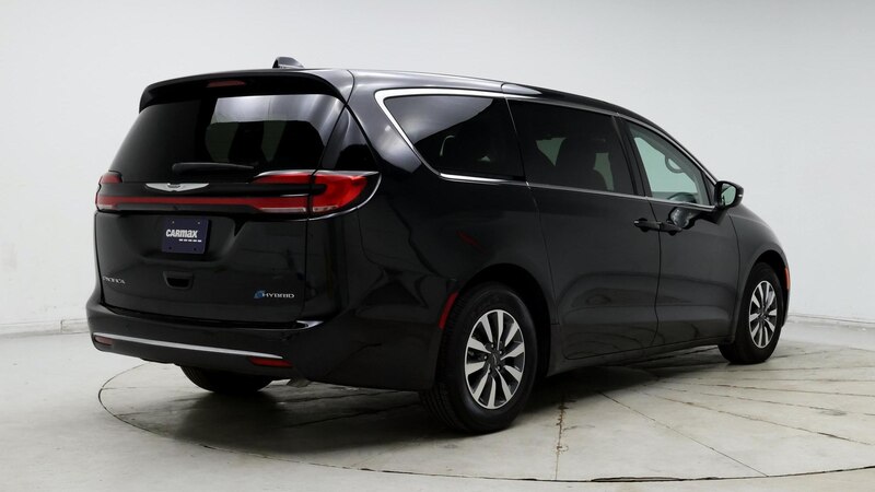 2023 Chrysler Pacifica Hybrid Touring L 8