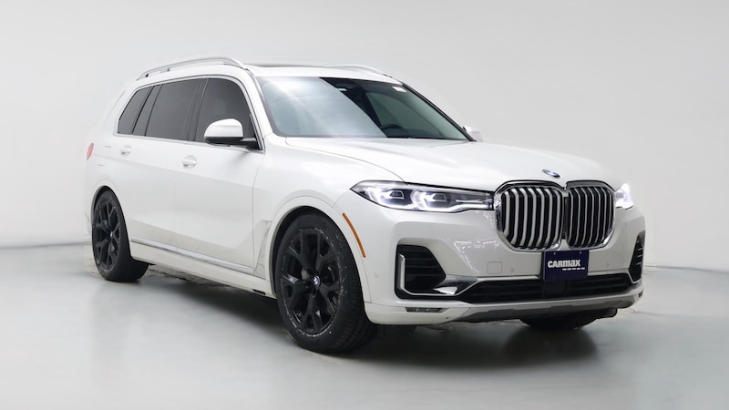 2019 BMW X7 xDrive40i Hero Image