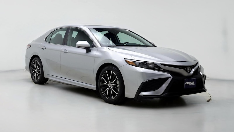 2024 Toyota Camry SE Hero Image