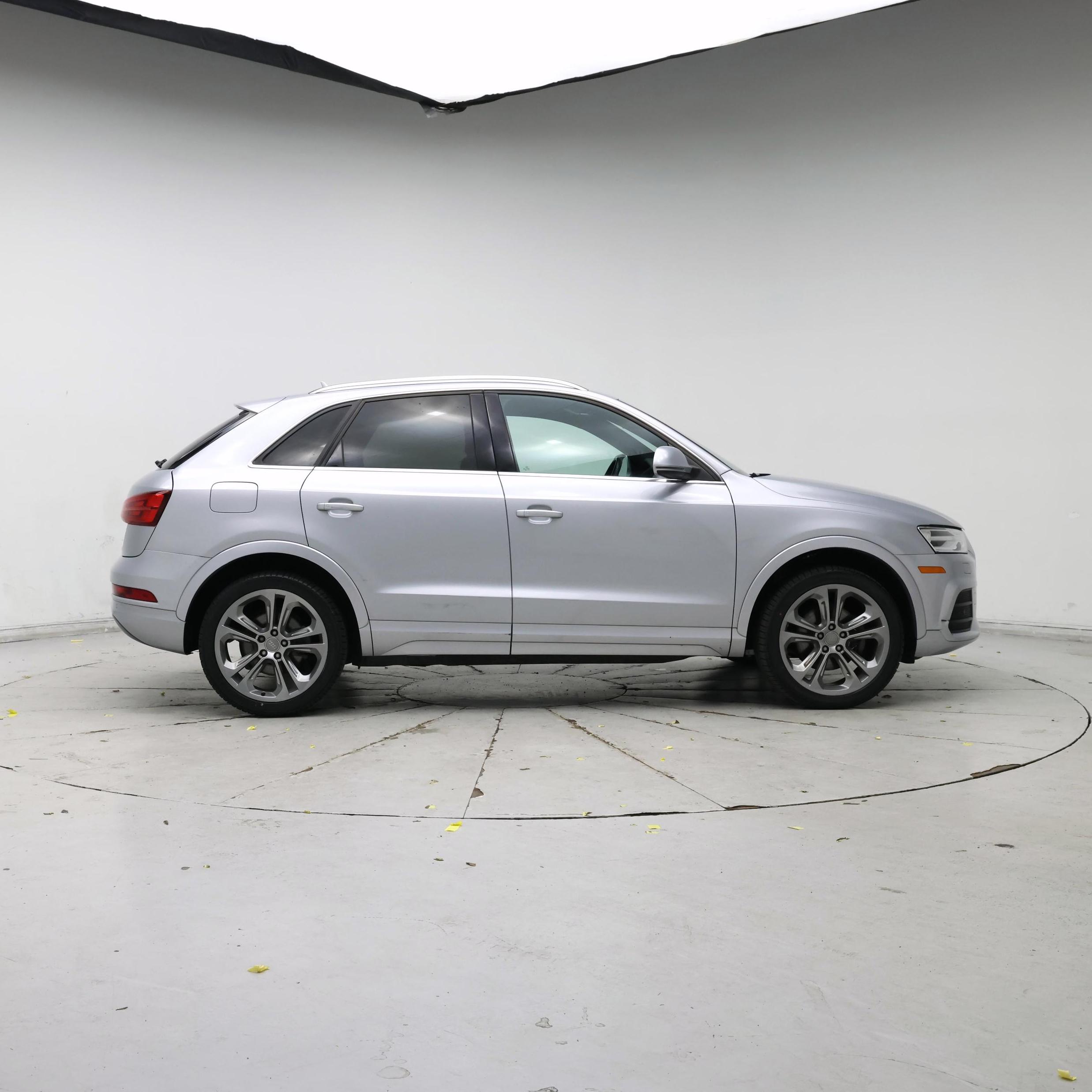 Thumbnail: 2016 Audi Q3 - 7