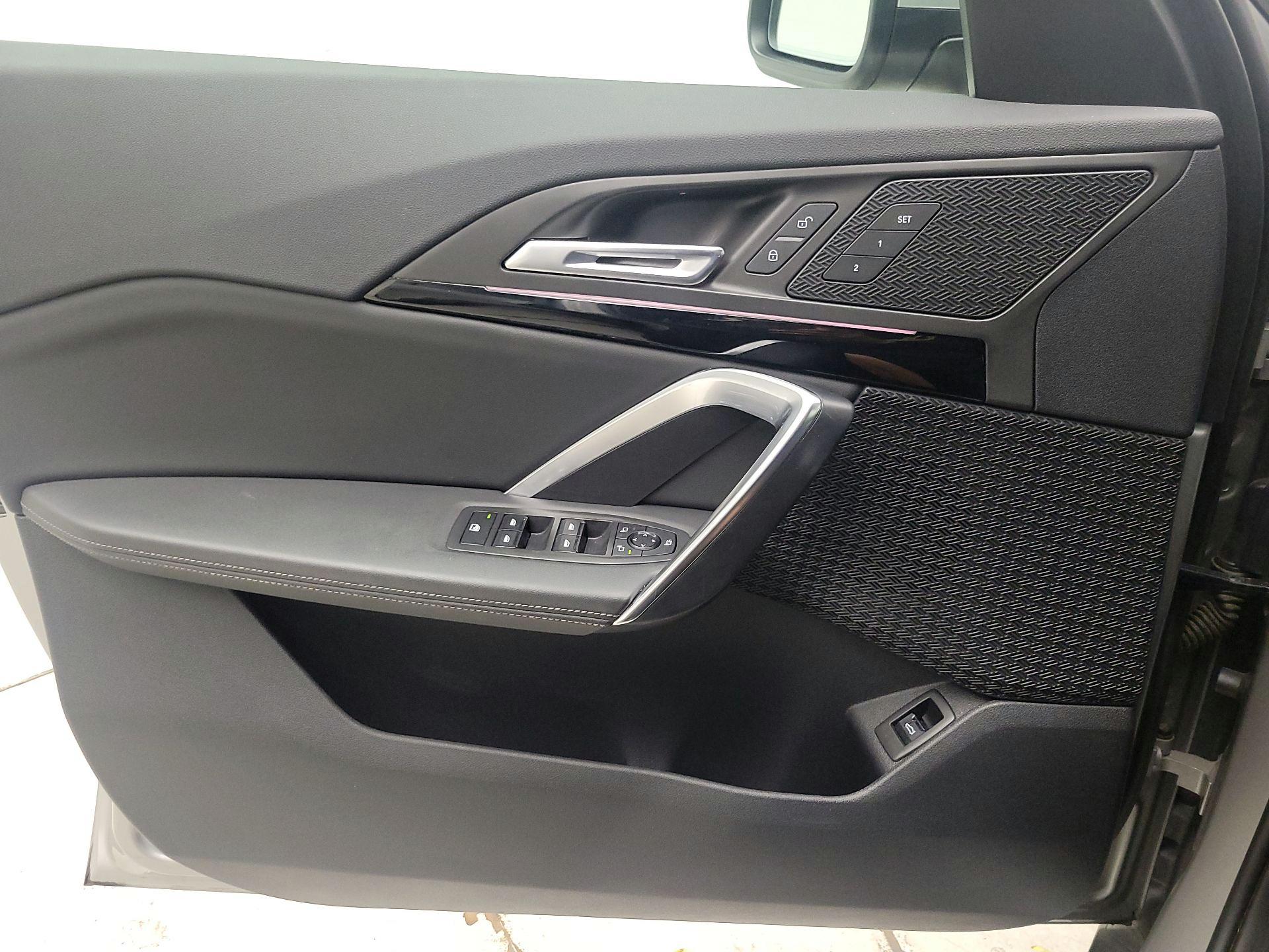 Thumbnail: 2023 BMW X1 - 12