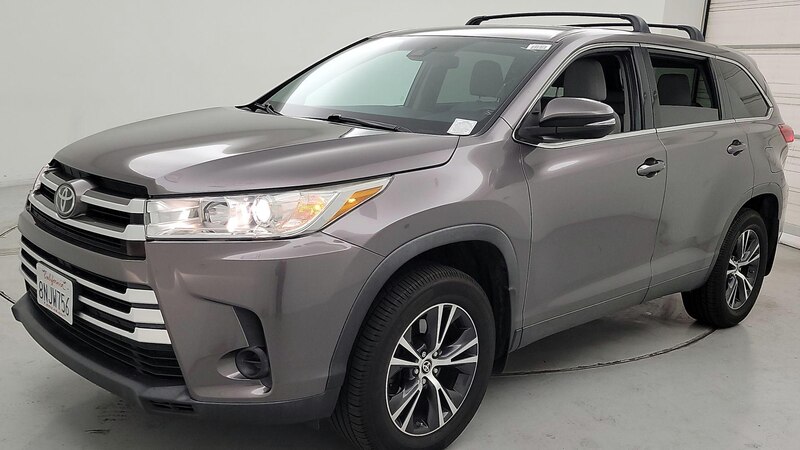 2019 Toyota Highlander LE 3