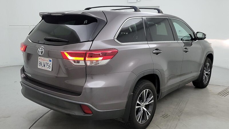 2019 Toyota Highlander LE 5