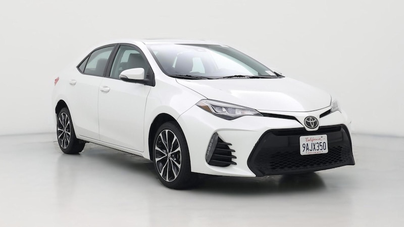 2017 Toyota Corolla SE Hero Image