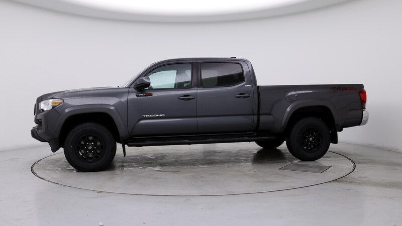 2022 Toyota Tacoma SR5 3