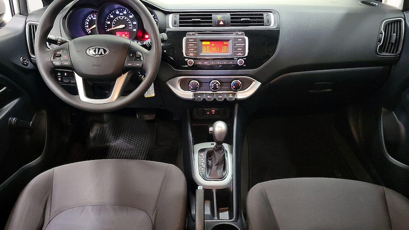 2017 Kia Rio5 LX 9