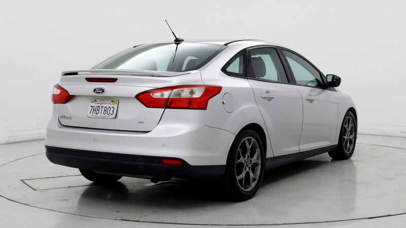 2014 Ford Focus SE 8