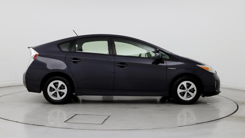 2015 Toyota Prius Two 7