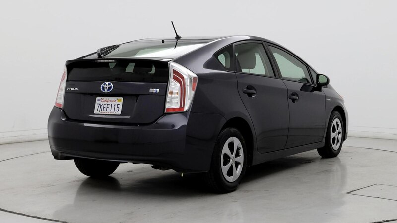 2015 Toyota Prius Two 8