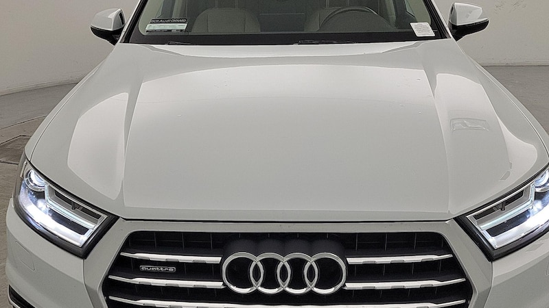 2019 Audi Q7 Premium 2