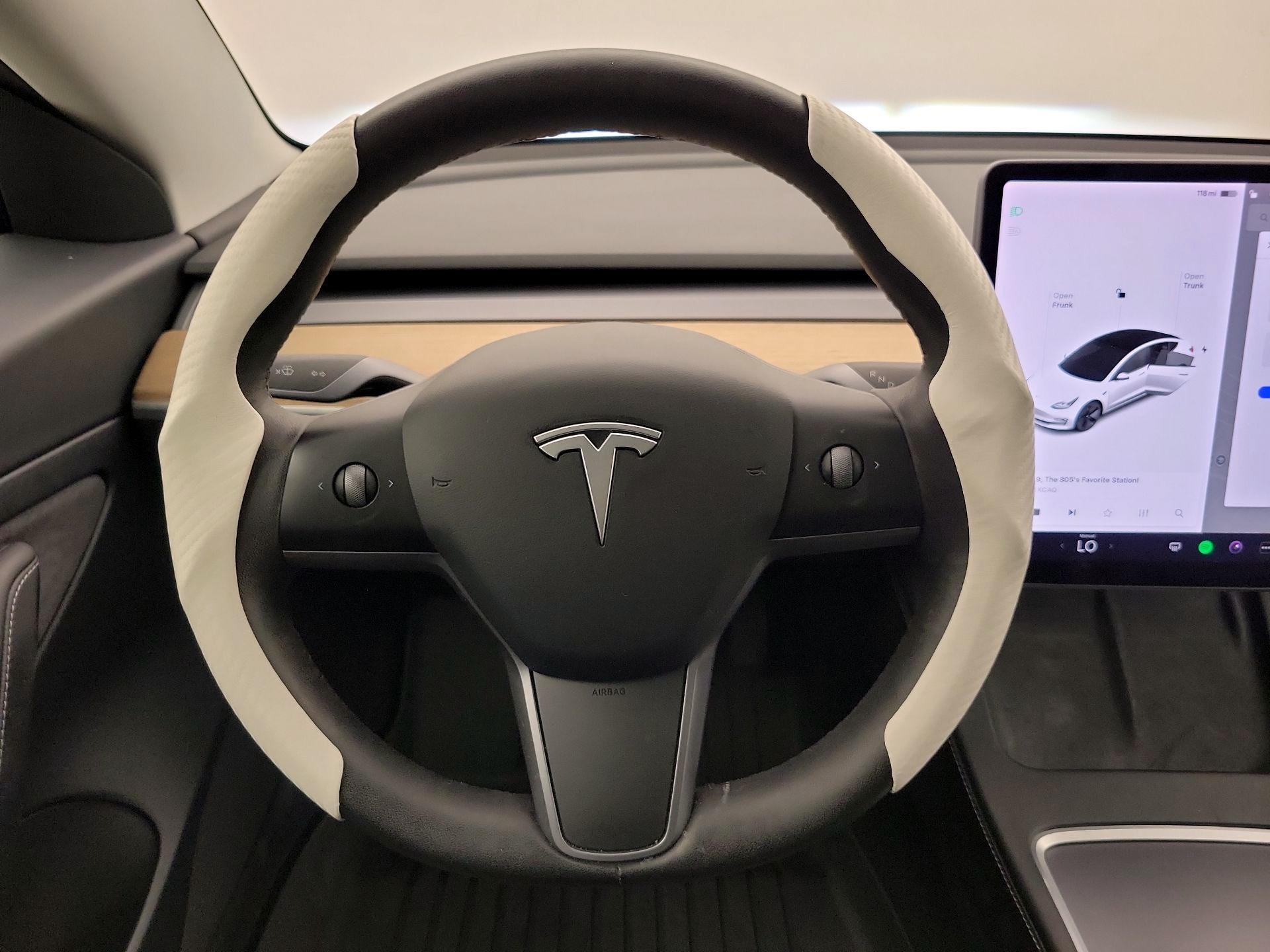 Thumbnail: 2021 Tesla Model 3 - 10