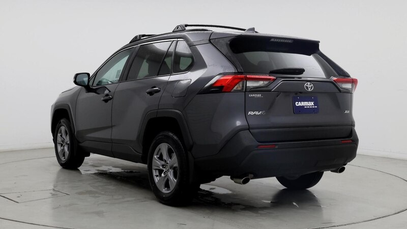 2022 Toyota RAV4 XLE 2