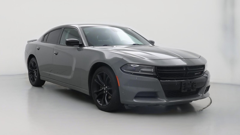 2017 Dodge Charger SE Hero Image