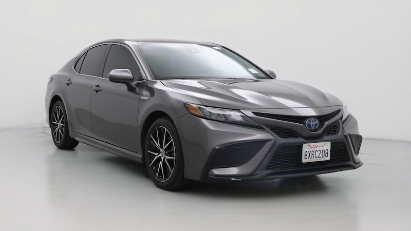 2021 Toyota Camry SE Hero Image