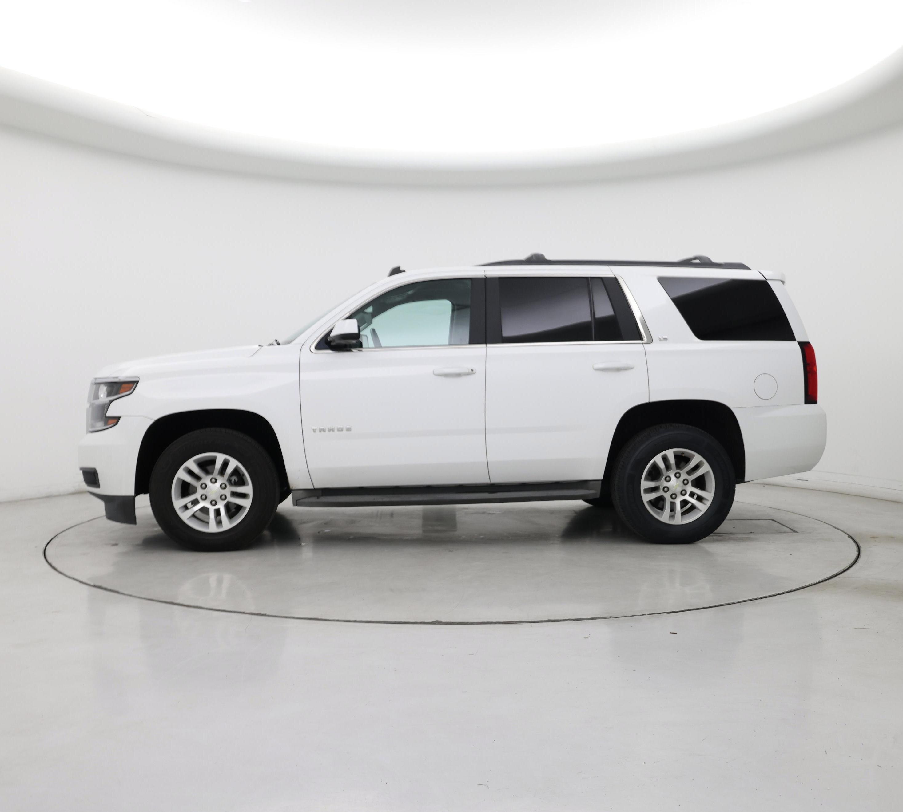 Thumbnail: 2015 Chevrolet Tahoe - 3